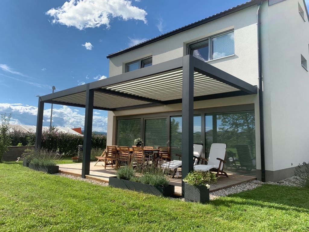 Pérgola bioclimática Seesky BIO, la solución eficiente para tu hogar