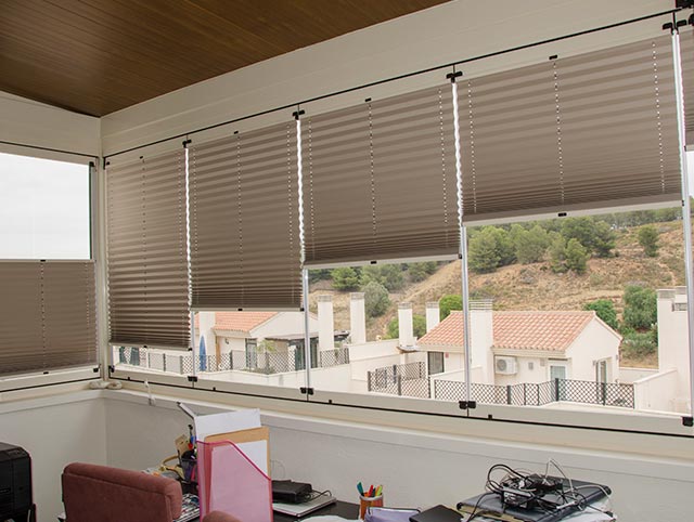 Tenda Plissettata per Porte e Finestre 105 x 30 cm Privacy e Protezione  Solare Persiane per interni, Parti di montaggio incluse, per finestra e  camera